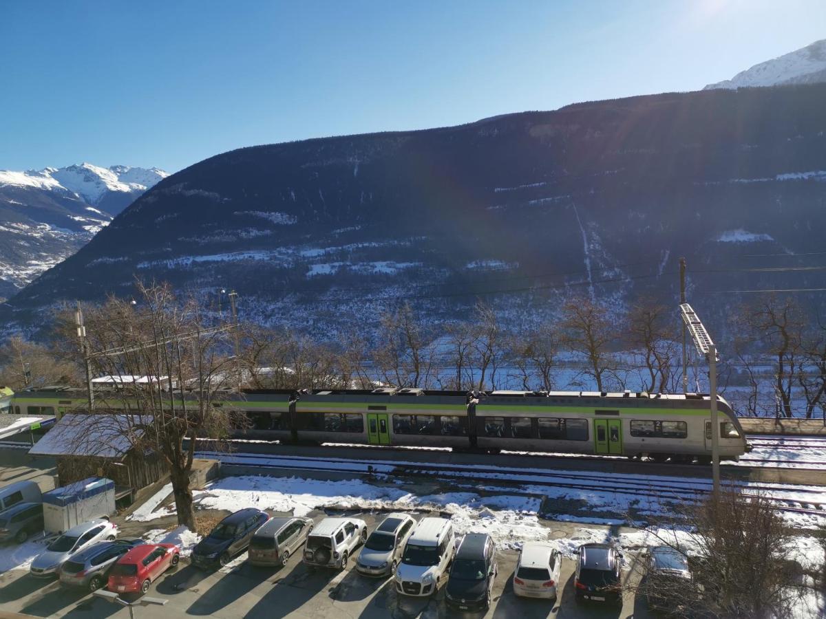 VISP erblick H O T E L Bahnhof AUSSERBERG Exterior foto