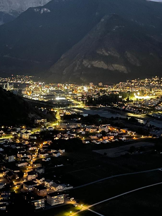 VISP erblick H O T E L Bahnhof AUSSERBERG Exterior foto