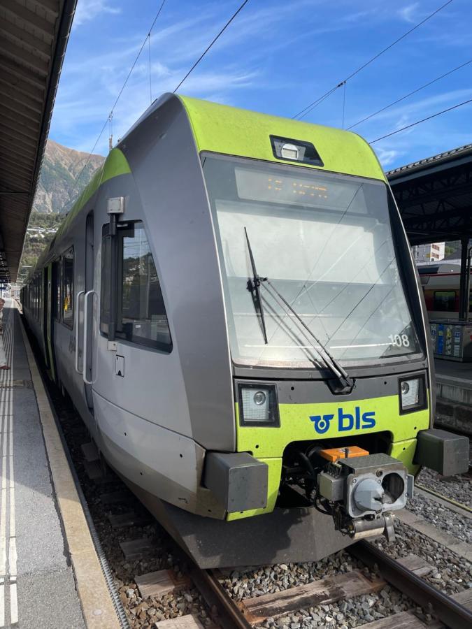 VISP erblick H O T E L Bahnhof AUSSERBERG Exterior foto