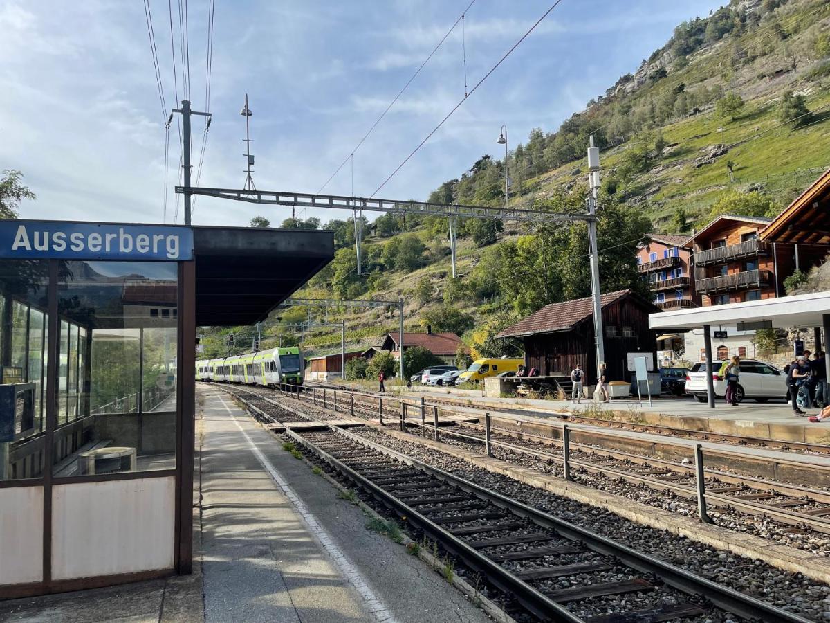 VISP erblick H O T E L Bahnhof AUSSERBERG Exterior foto